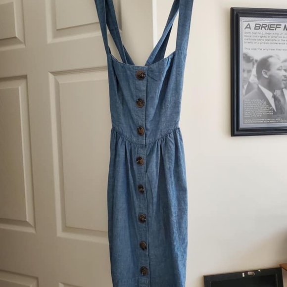 Too Cute Summer Blue Dress with pockets. - Picture 1 of 2